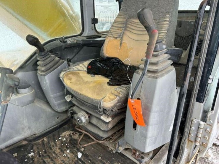 2000-kobelco-sk210-lc-image-13