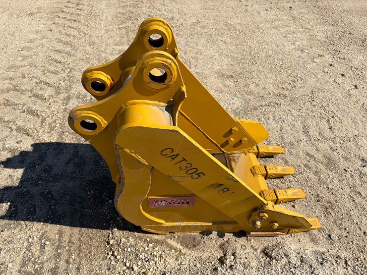 caterpillar-305-image-2