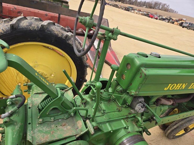 john-deere-b-image-10