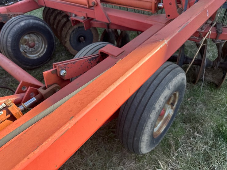 case-ih-3900-image-3