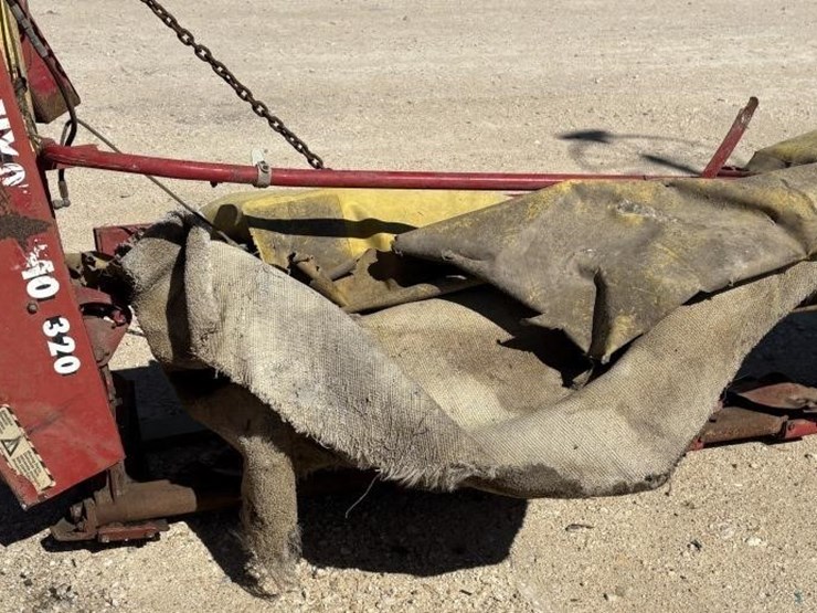 l2---3-pt-lely-10'-hay-cutter-image-3