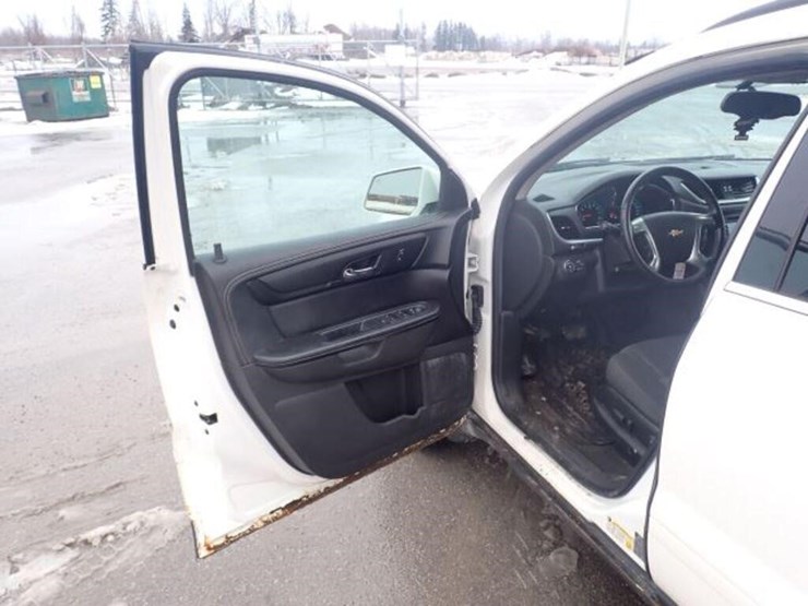 2015-chevrolet-traverse-image-11