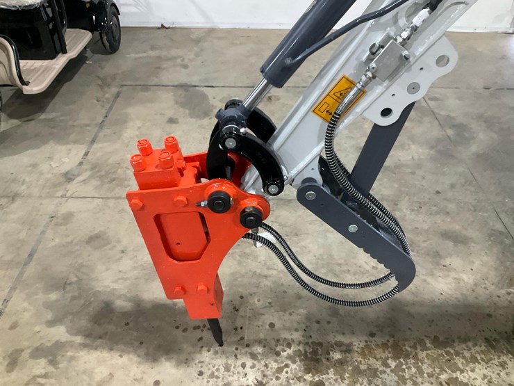 #1600-•-unused-2025-bttl12-excavator-image-12