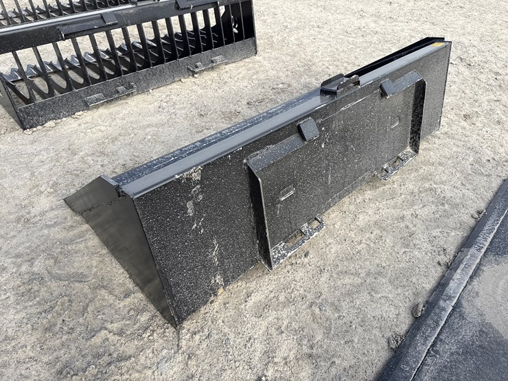 #2097-•-unused-78"-skid-steer-bucket-w/blade-inv#-42343-image-2