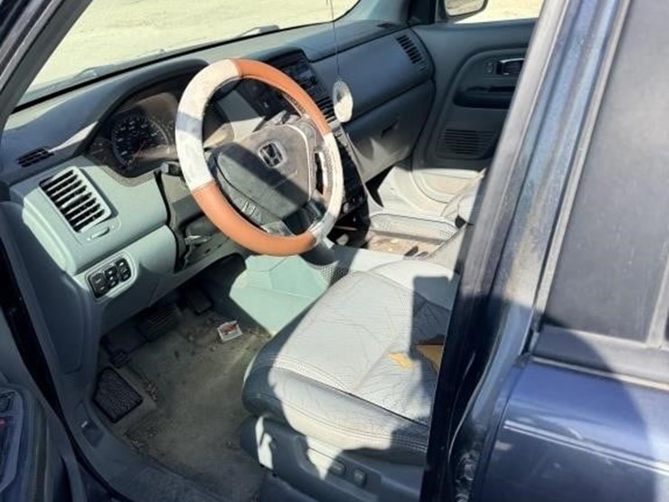 2005-honda-pilot-image-16