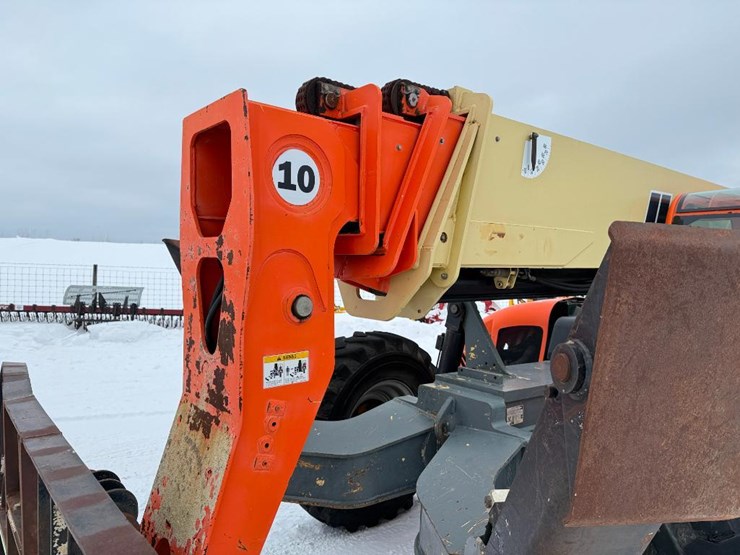 2008-jlg-g10-55a-image-24