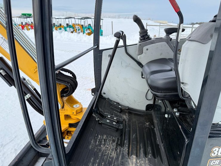 caterpillar-302.7d-cr-image-44