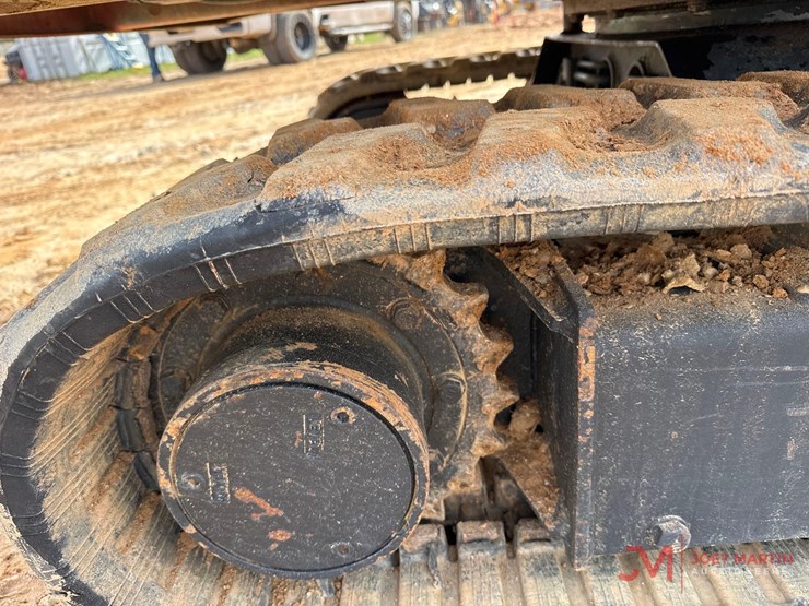 ihi-25gx2-mini-excavator-image-10