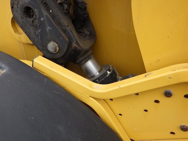 caterpillar-930k-image-15