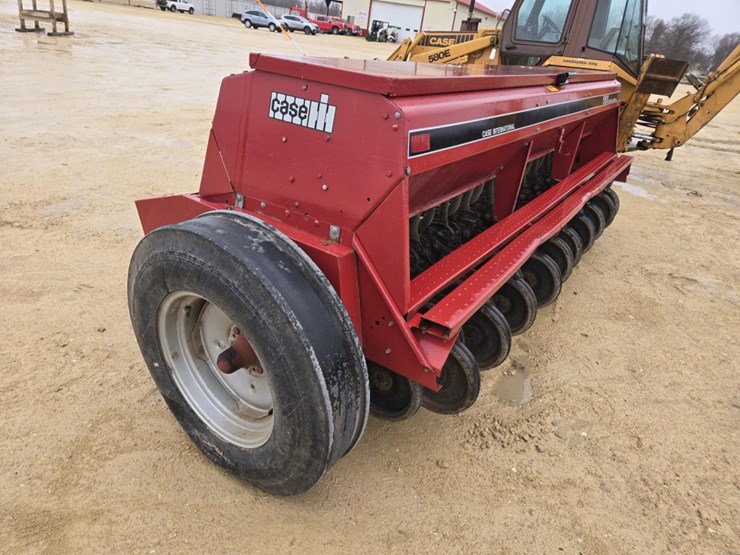 case-ih-5100-image-10