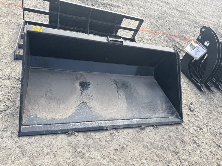 #2098-•-unused-66"-skid-steer-bucket-w/blade-inv#-42350-image-7