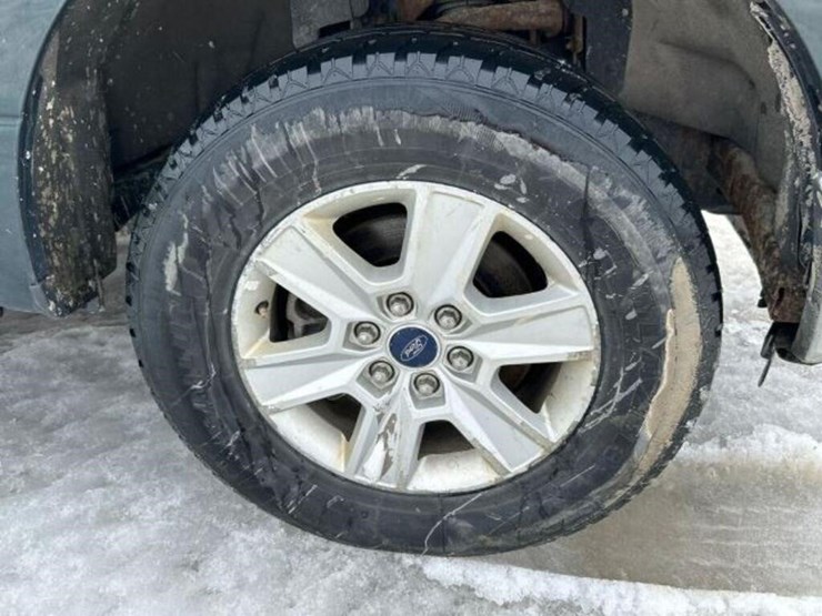 2016-ford-f150-xlt-image-41