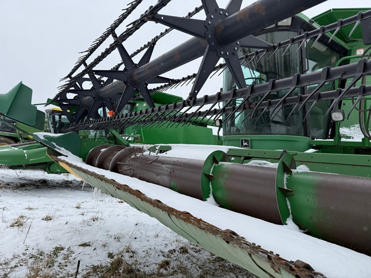 john-deere-918-image-9