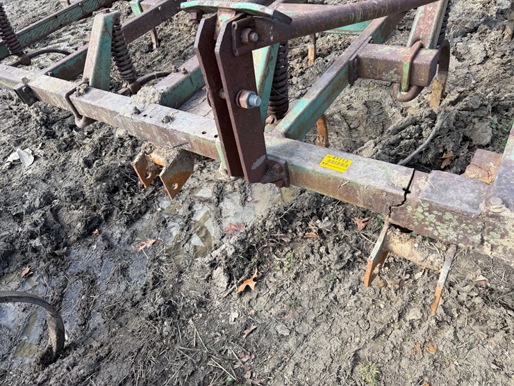 john-deere-17-image-16