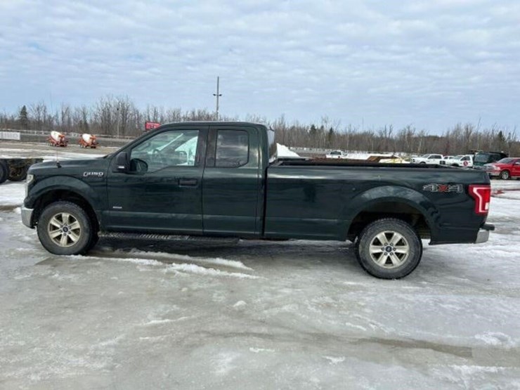 2016-ford-f150-xlt-image-8