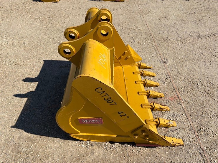 caterpillar-307-image-2