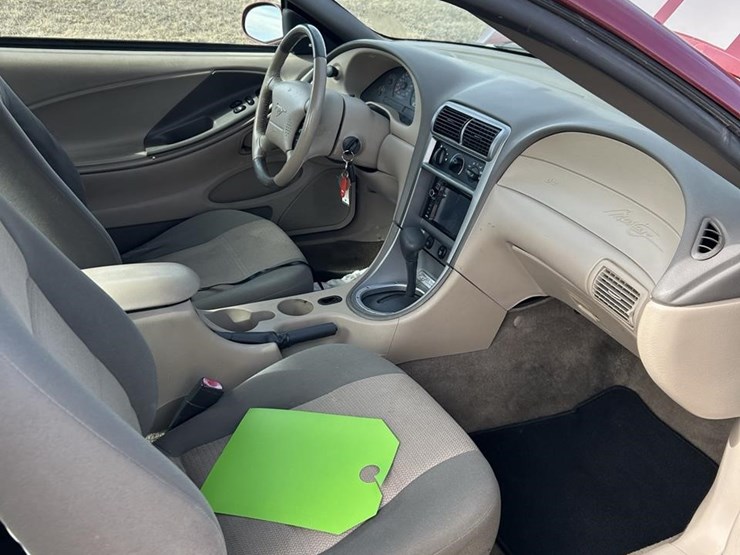 2004-ford-mustang-image-24