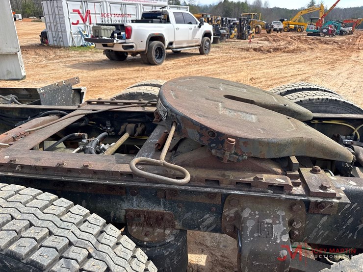 1995-ford-tractor-image-12