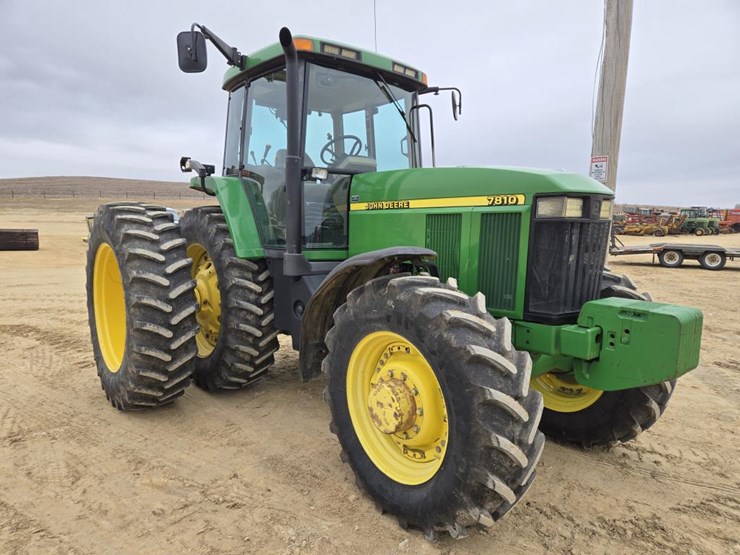 2001-john-deere-7810-image-3