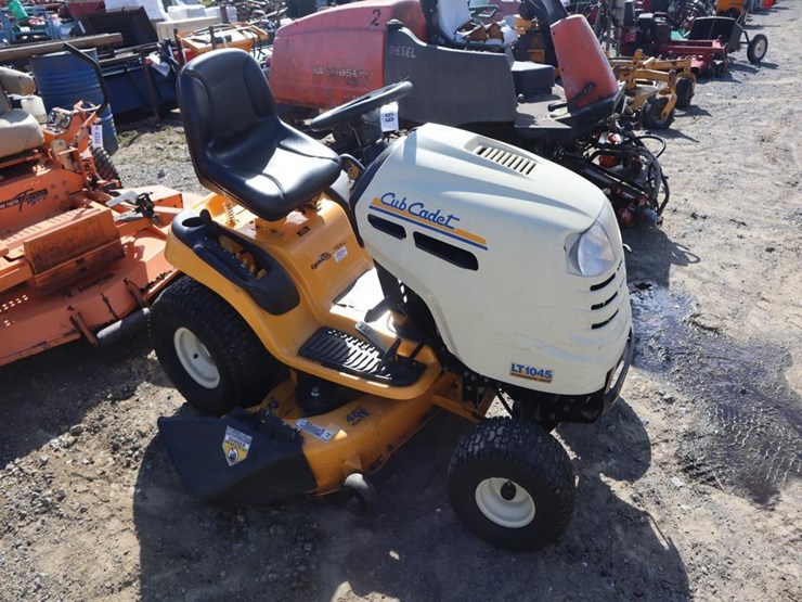cub-cadet-lt1045-image-1