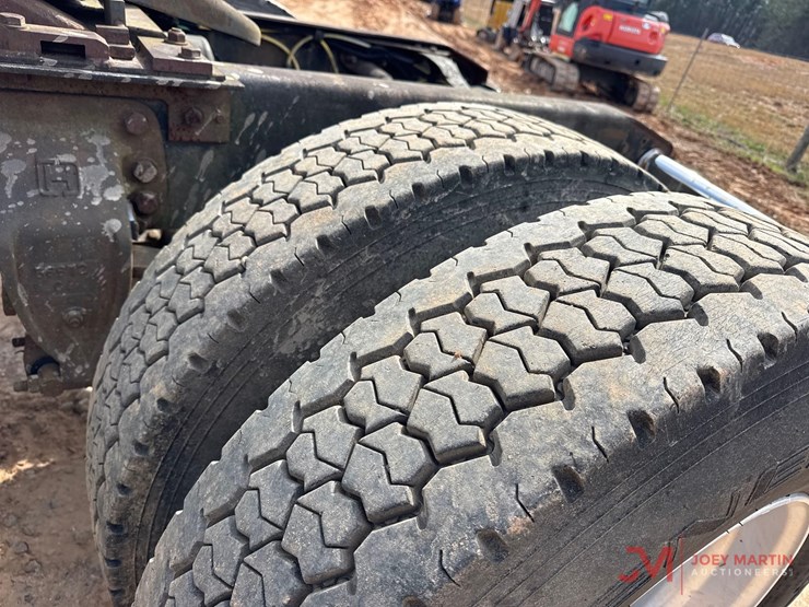 1995-ford-tractor-image-14