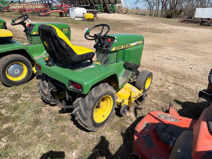 john-deere-322-image-6