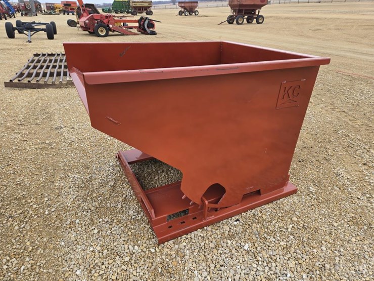 #7935-•-new-2-yd-self-dumping-hopper-image-4