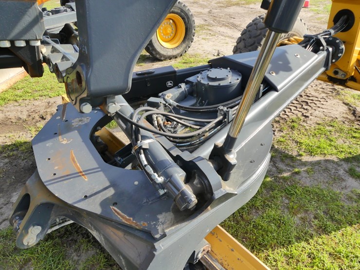 2020-deere-670gp-image-6