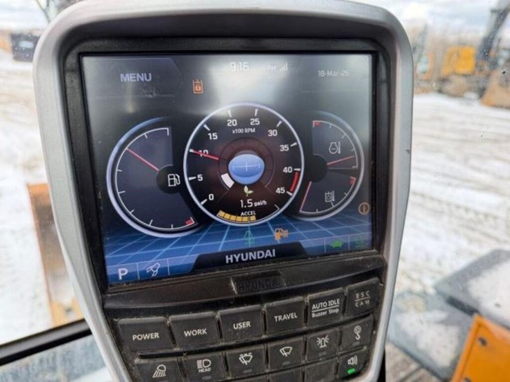 2023-hyundai-hx130a-lcr-image-11