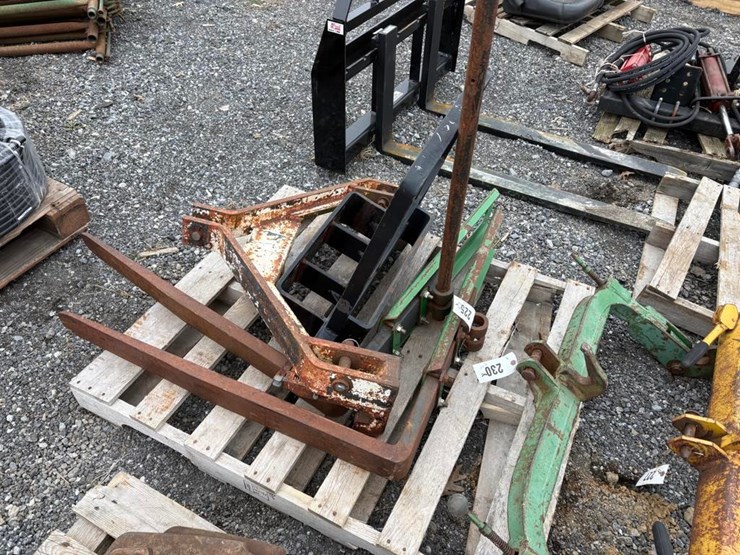 pallet-forks-image-2