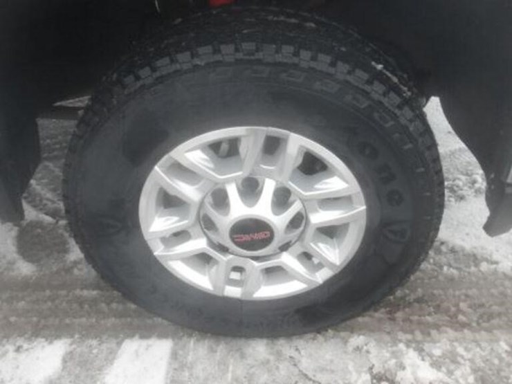 2022-gmc-2500hd-image-51