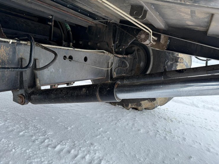 massey-ferguson-8780-image-55