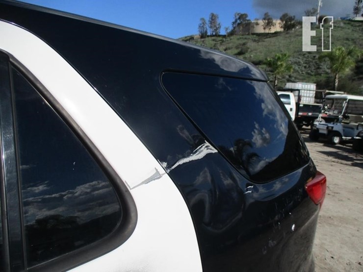 2018-ford-explorer-image-15