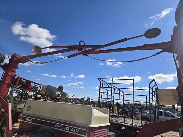 international-800-image-10