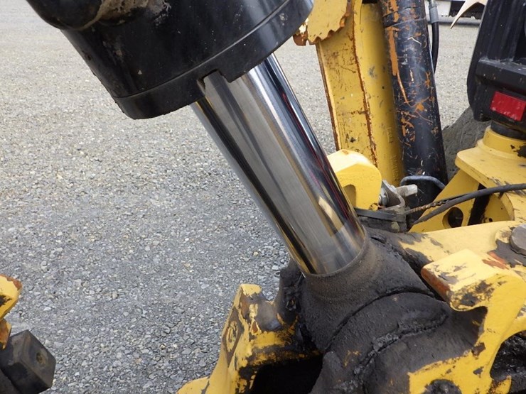 2014-caterpillar-430f-it-image-19