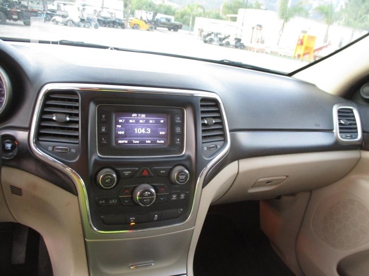 2014-jeep-grand-cherokee-image-10