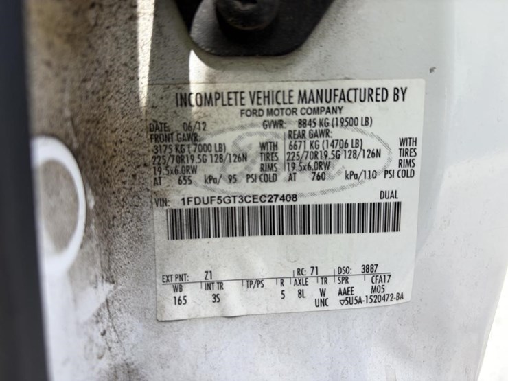 2012-ford-f550-image-16