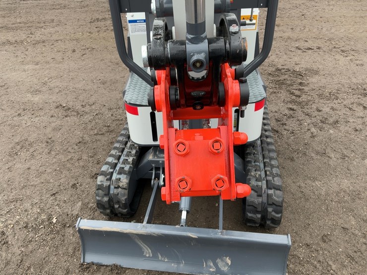 #1213-•-unused-2025-bttl12-excavator-image-26