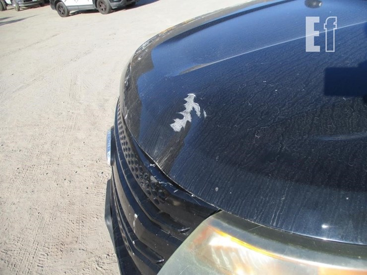 2015-ford-explorer-image-16