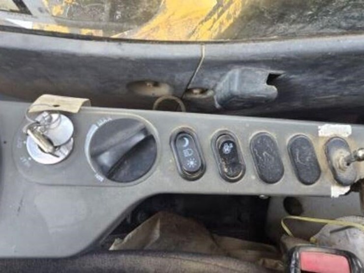 2007-komatsu-pc270-lc-8-image-47