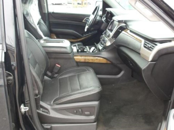 2016-gmc-yukon-denali-image-41