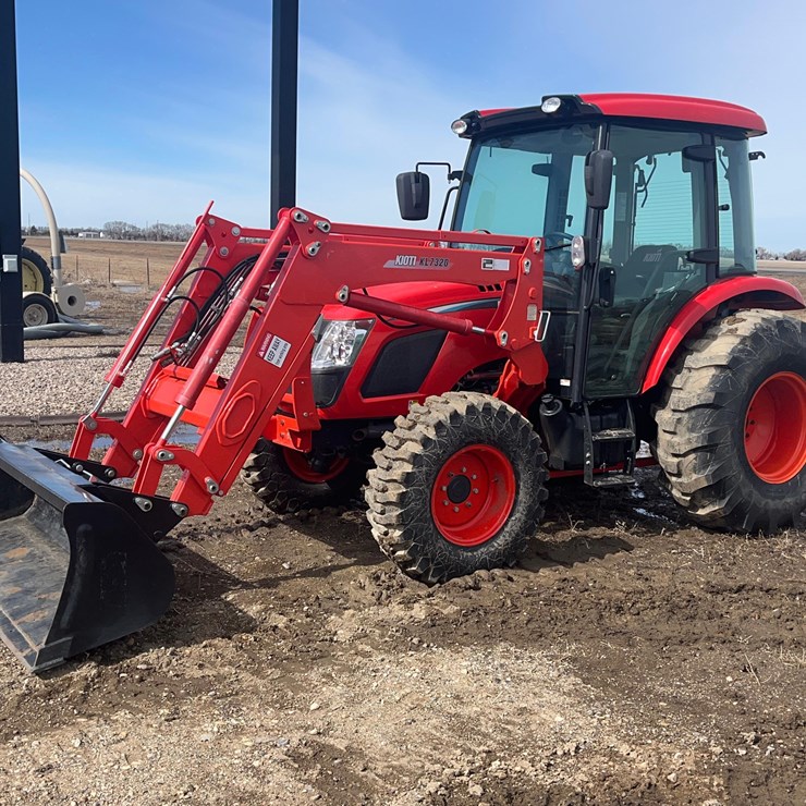 Kioti RX7320 Power Shuttle Tractor with Loader