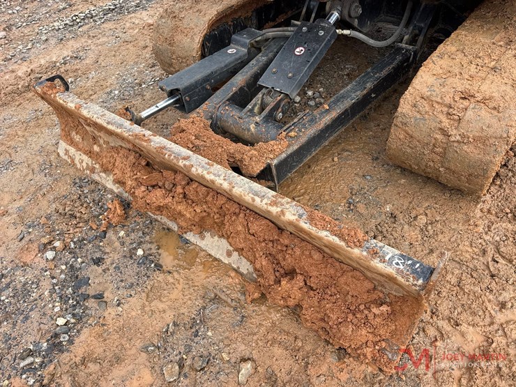 2022-caterpillar-306-cr-image-16