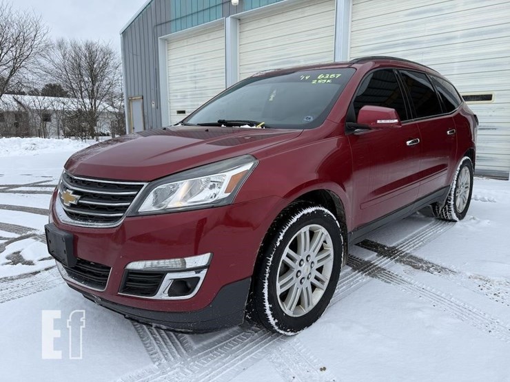 2014-chevrolet-traverse-image-1