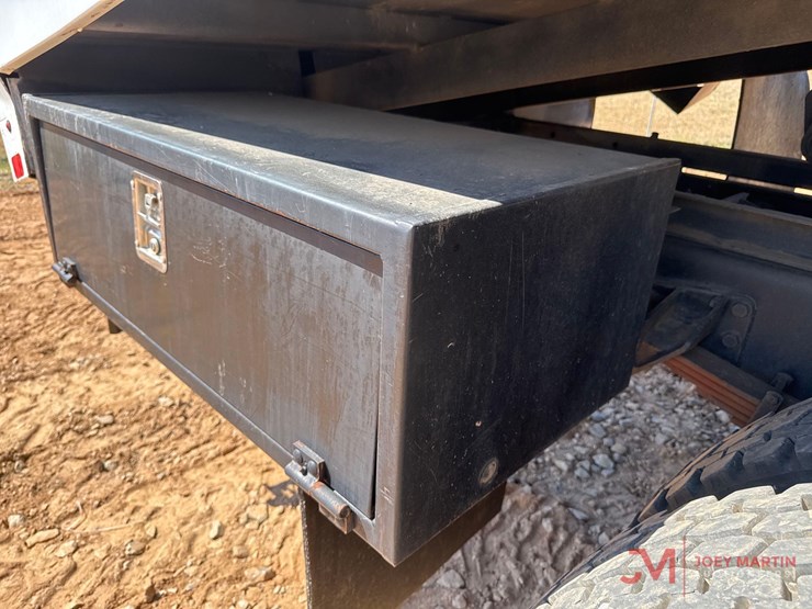 2013-ford-f750-xl-image-26