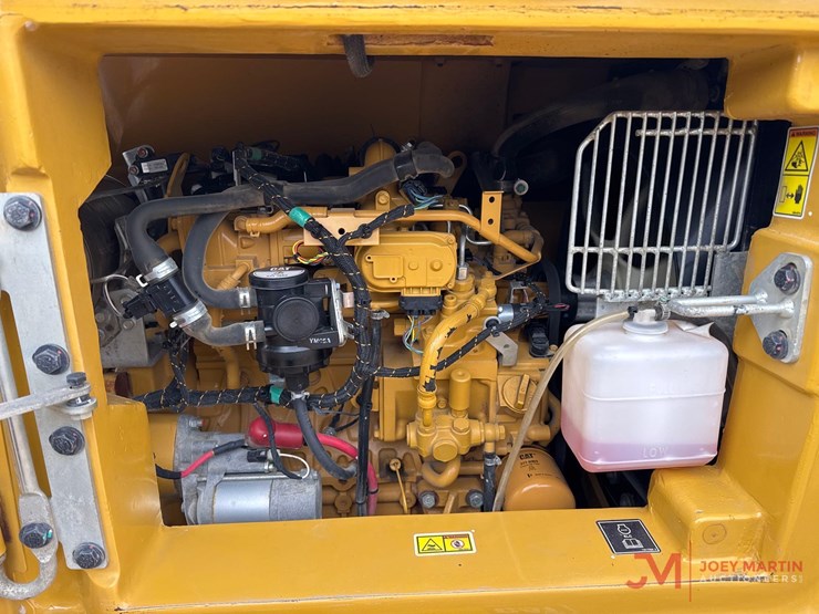 2022-caterpillar-306-cr-image-19