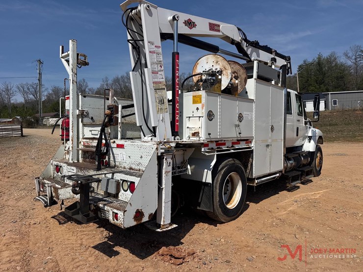 2008-international-workstar-7300-image-3
