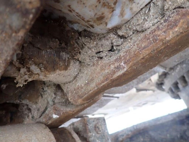 2017-caterpillar-320fl-image-79