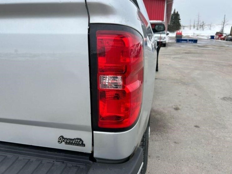 2018-chevrolet-silverado-2500hd-image-67