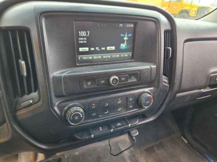 2016-chevrolet-silverado-1500-image-18